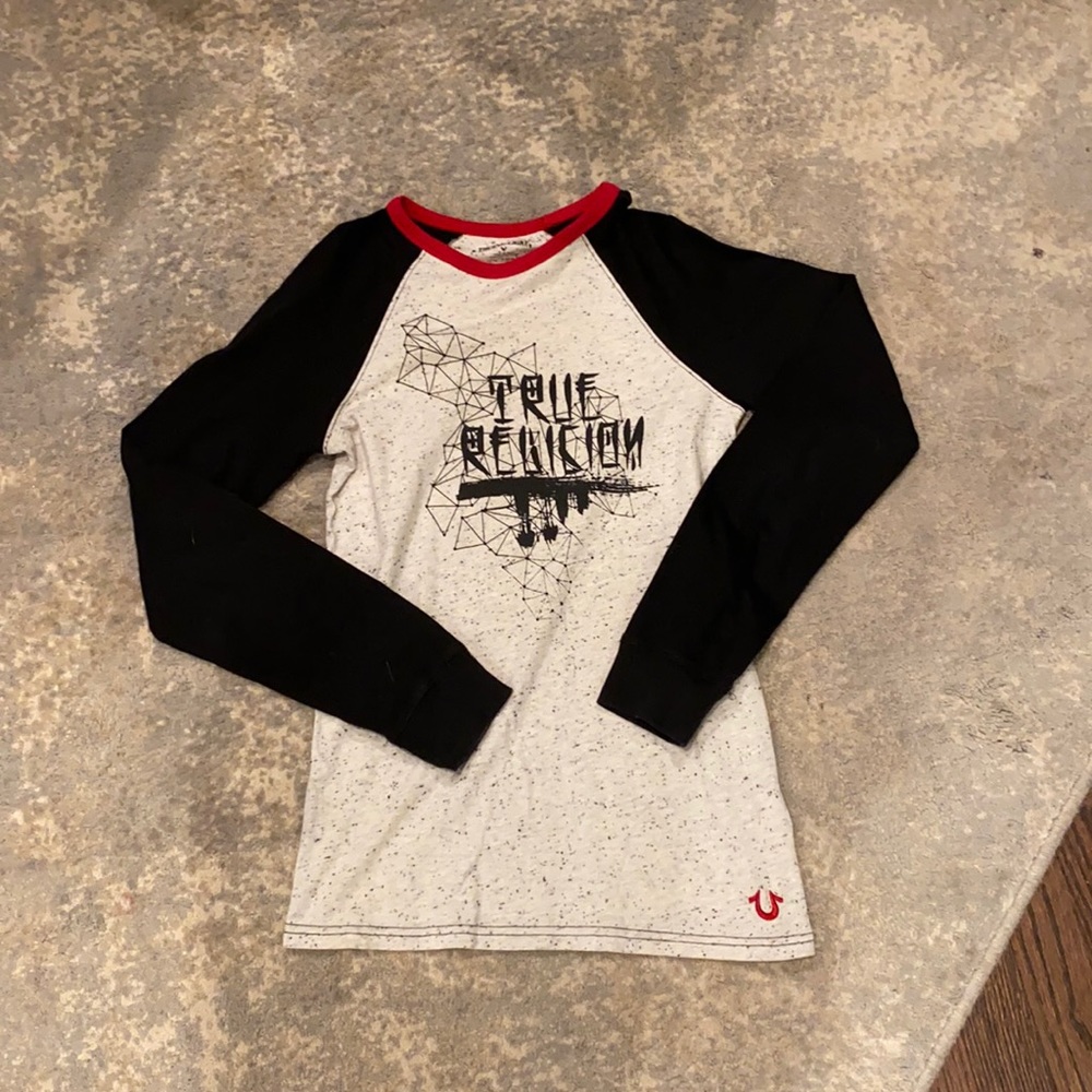 True religion boys 14-16 long sleeve tee used